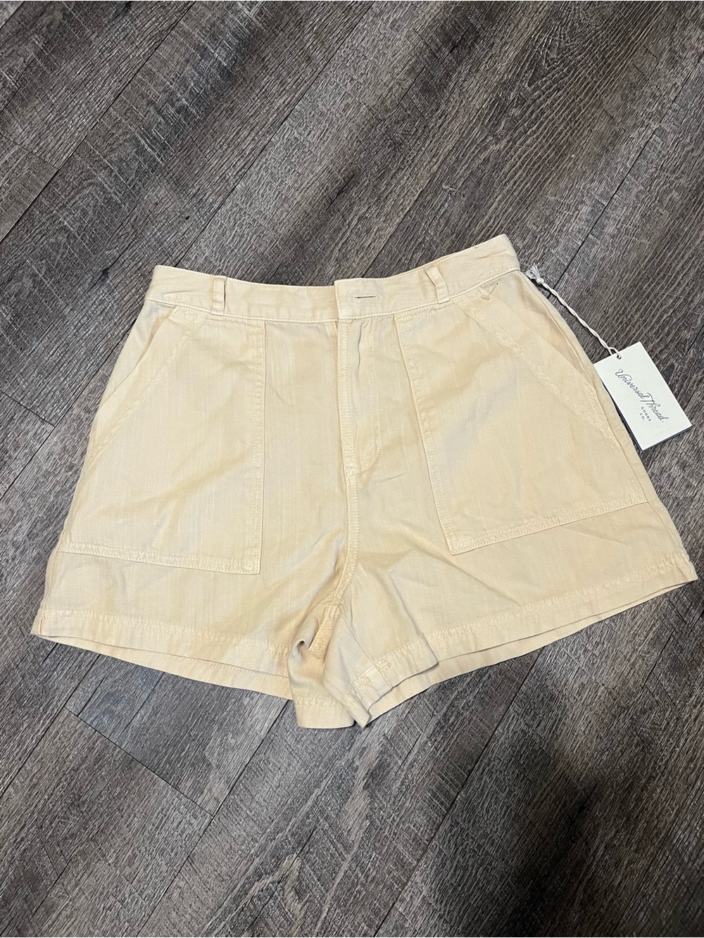 Universal Thread Cream Chino Patch-Pocket Shorts